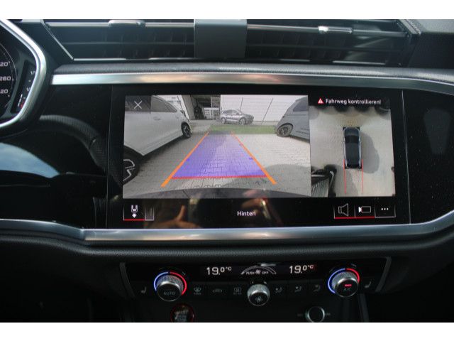 Audi RSQ3 - Bild 3