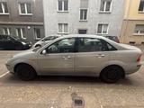Ford Focus Ghia Stufenheck 2003, 1.6L benz... - Ford Focus aus 2003: Ghia