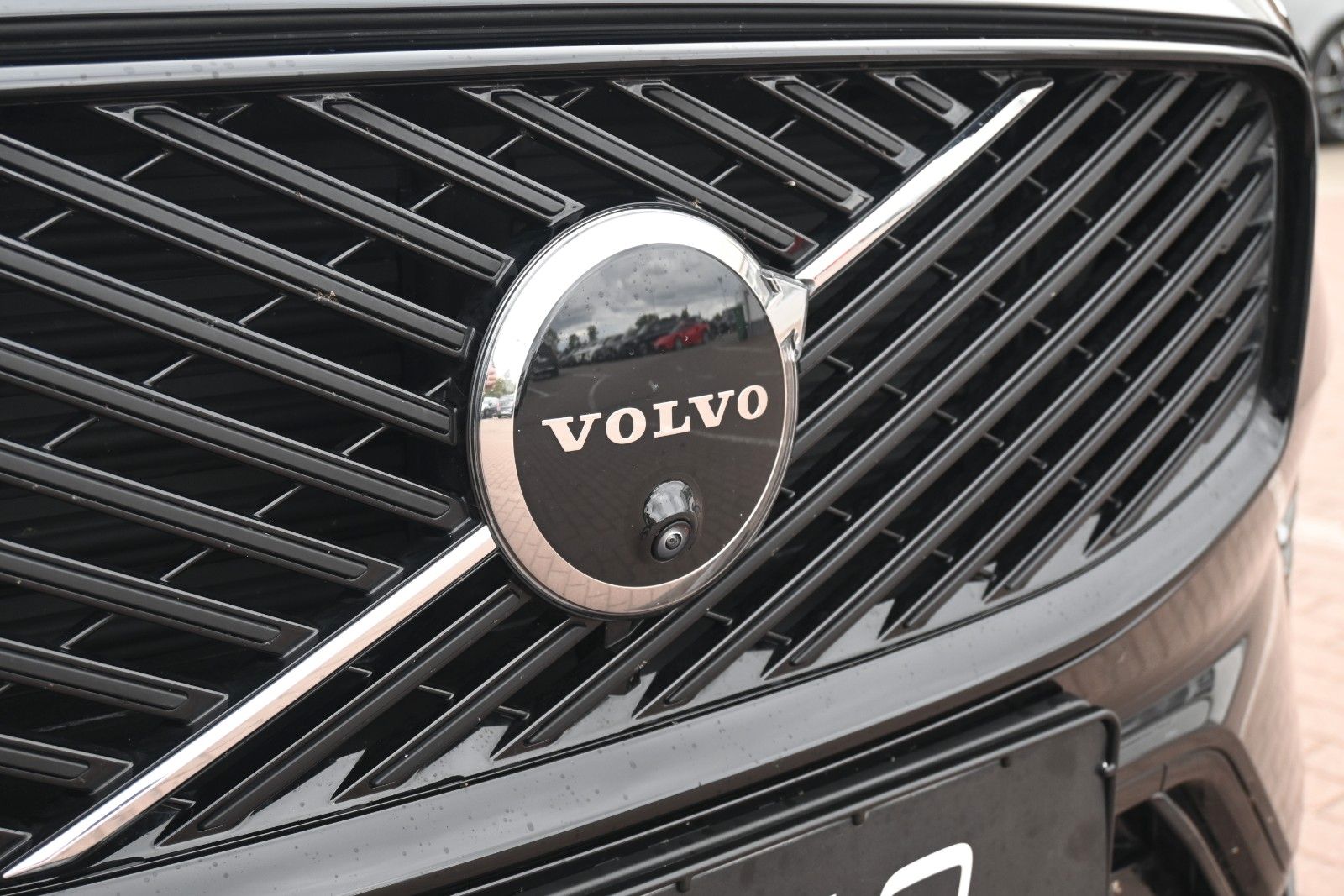 Fahrzeugabbildung Volvo XC60 T8 RC AWD Ultra Dark*LUFT*AHK*ACC*FACELIFT