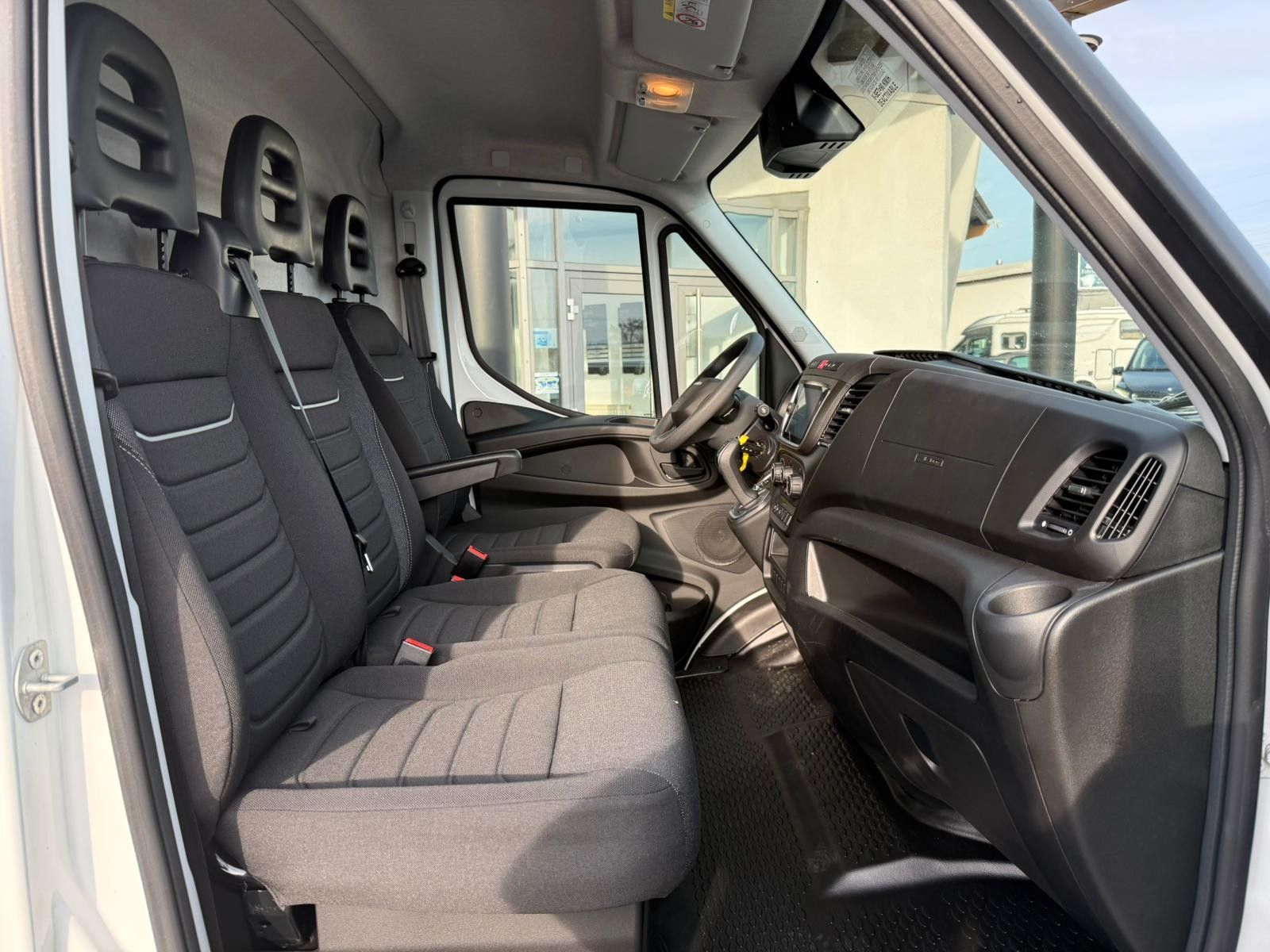 Fahrzeugabbildung Iveco Daily 35S16 A8 *R4.100mm*Automatik*Kamera*3x