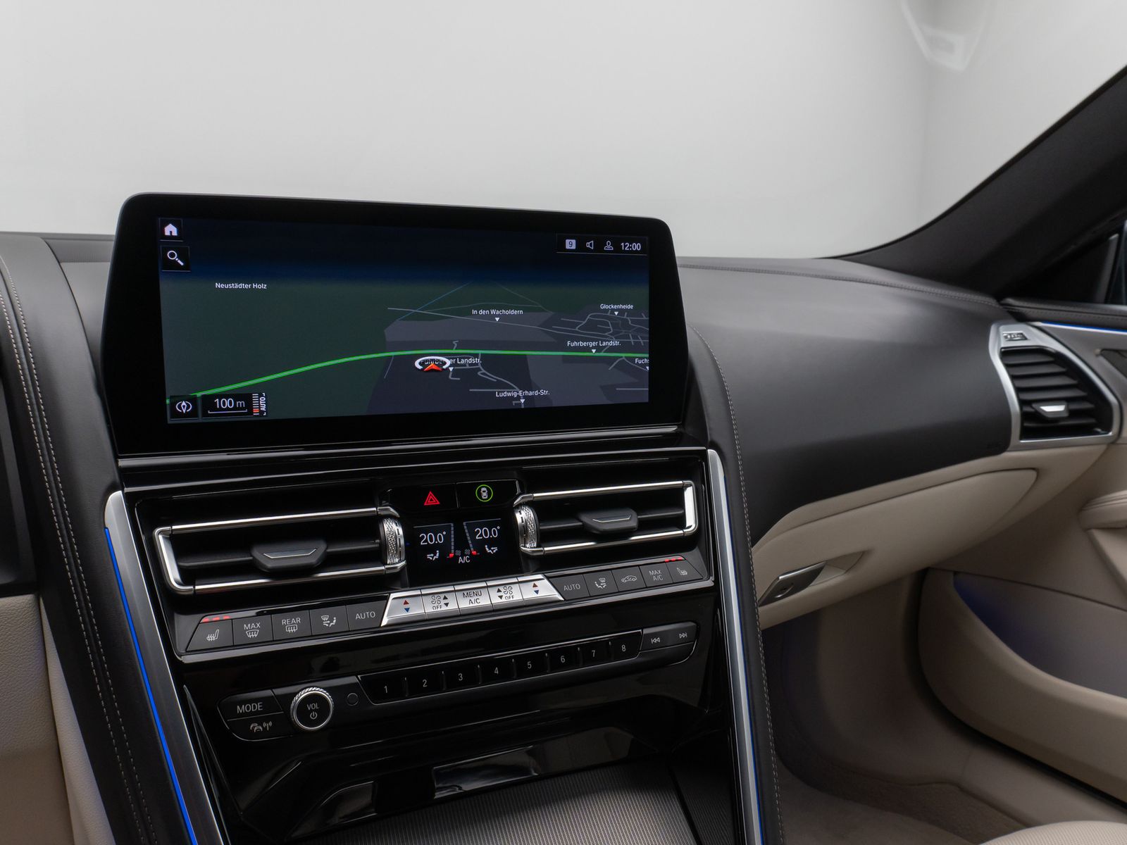 Fahrzeugabbildung BMW 840d xD Gran Coupè Laser 360° HUD SoftCl DisplKe