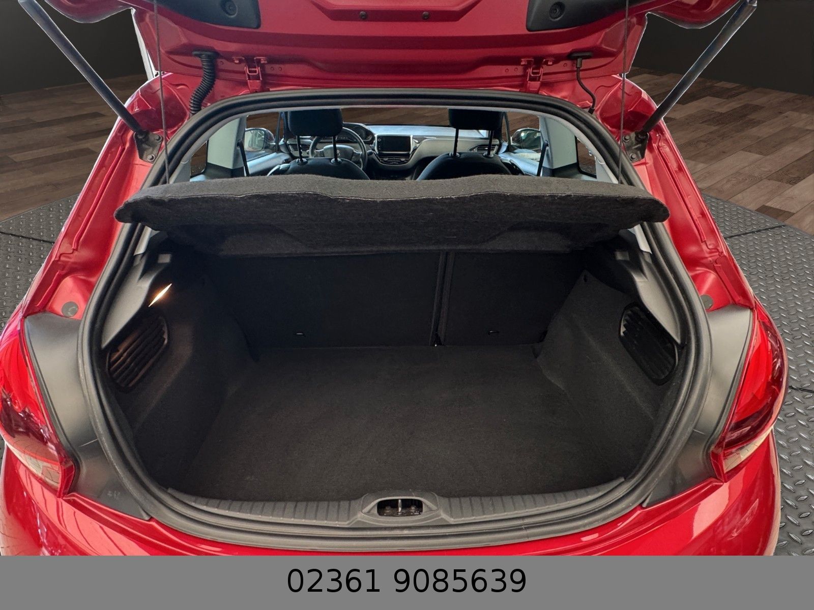 Fahrzeugabbildung Peugeot 208 Active Klima/Shz/Tempomat/Neue Allweterreife