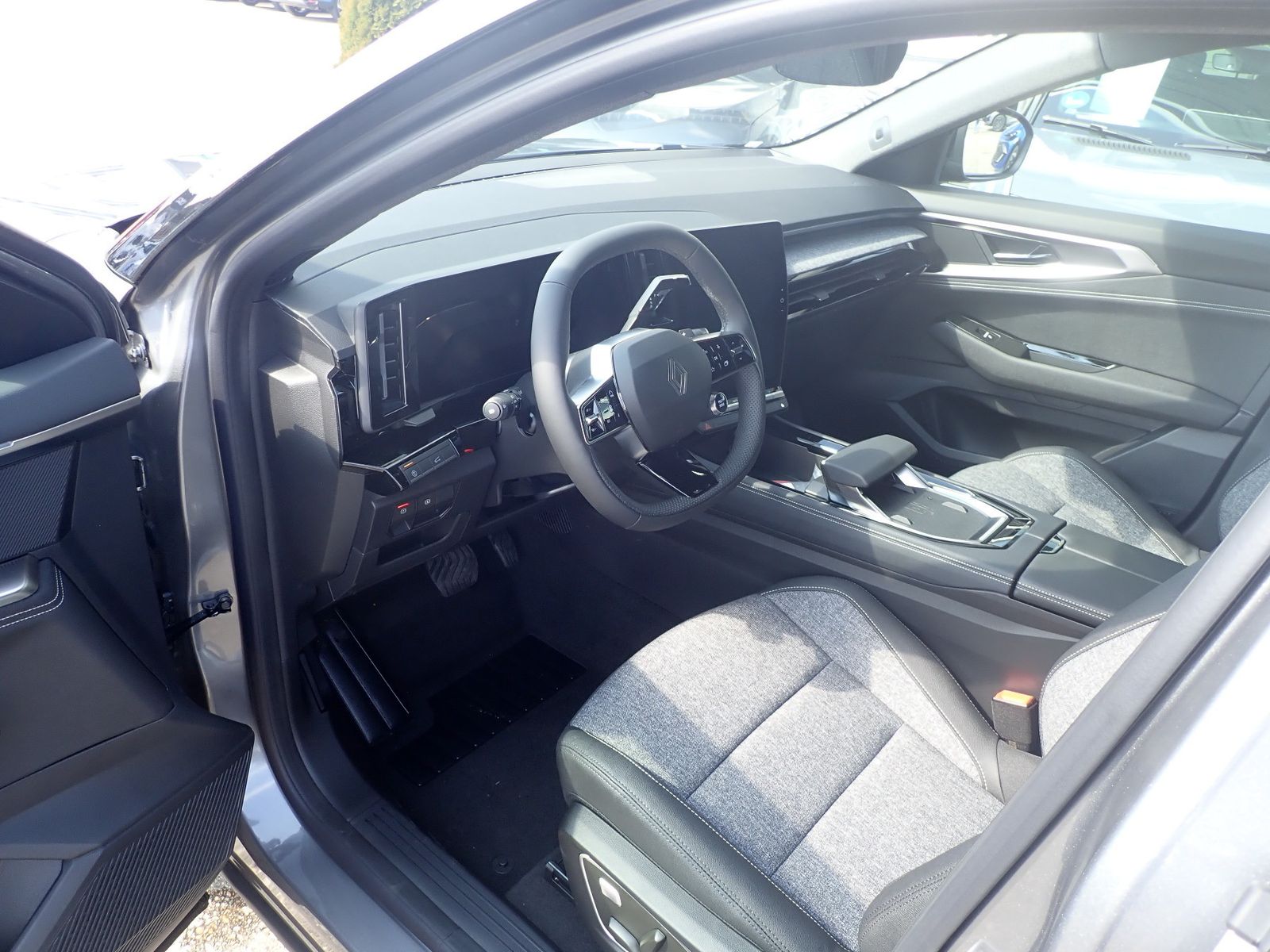 Fahrzeugabbildung Renault Austral Techno Mild Hybrid 150 Automatik