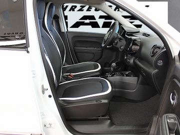 Fahrzeugabbildung Renault Twingo E-Tech Urban Night *Jetzt bestellen*