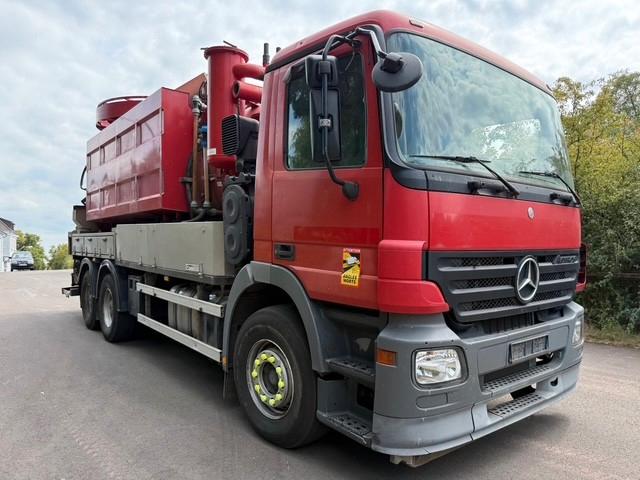 Mercedes-Benz ACTROS 3351