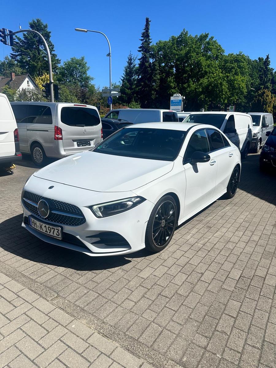 Mercedes-Benz A 200  AMG Line/Night Packet