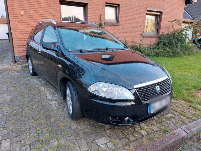 Fiat Croma 2.2 Automatik LPG TÜV