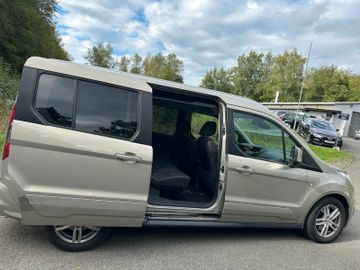 Ford Grand Tourneo - 5