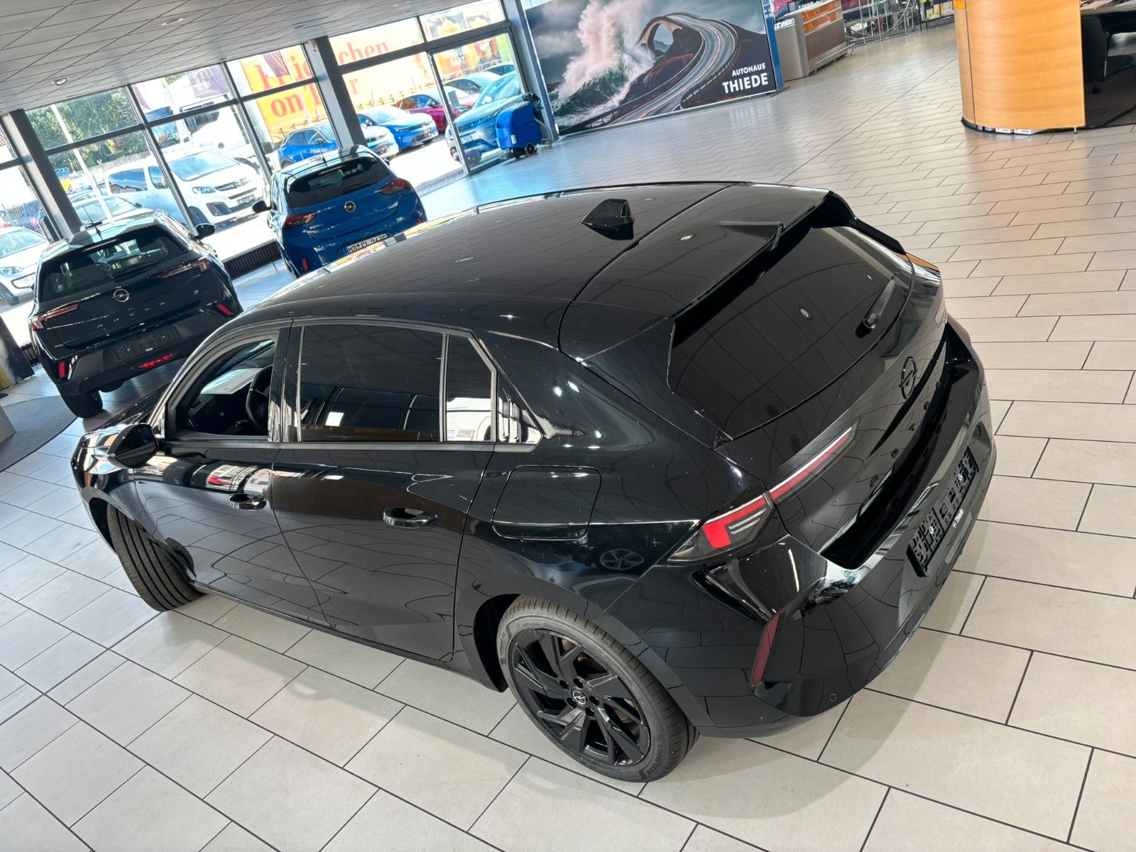 Fahrzeugabbildung Opel Astra L Lim. 1.6 HYBRID GS SPORT NAVI/360°/DAB+
