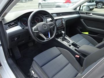 Fotografie des VW Passat Variant 1.4 TSI Hybrid GTE Klima Navi