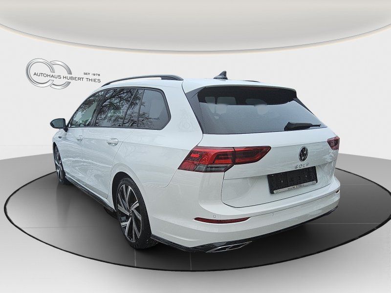 Fahrzeugabbildung Volkswagen Golf VIII Var. 2.0 TDI R-Line DSG  AHK+ACC+NAVI+