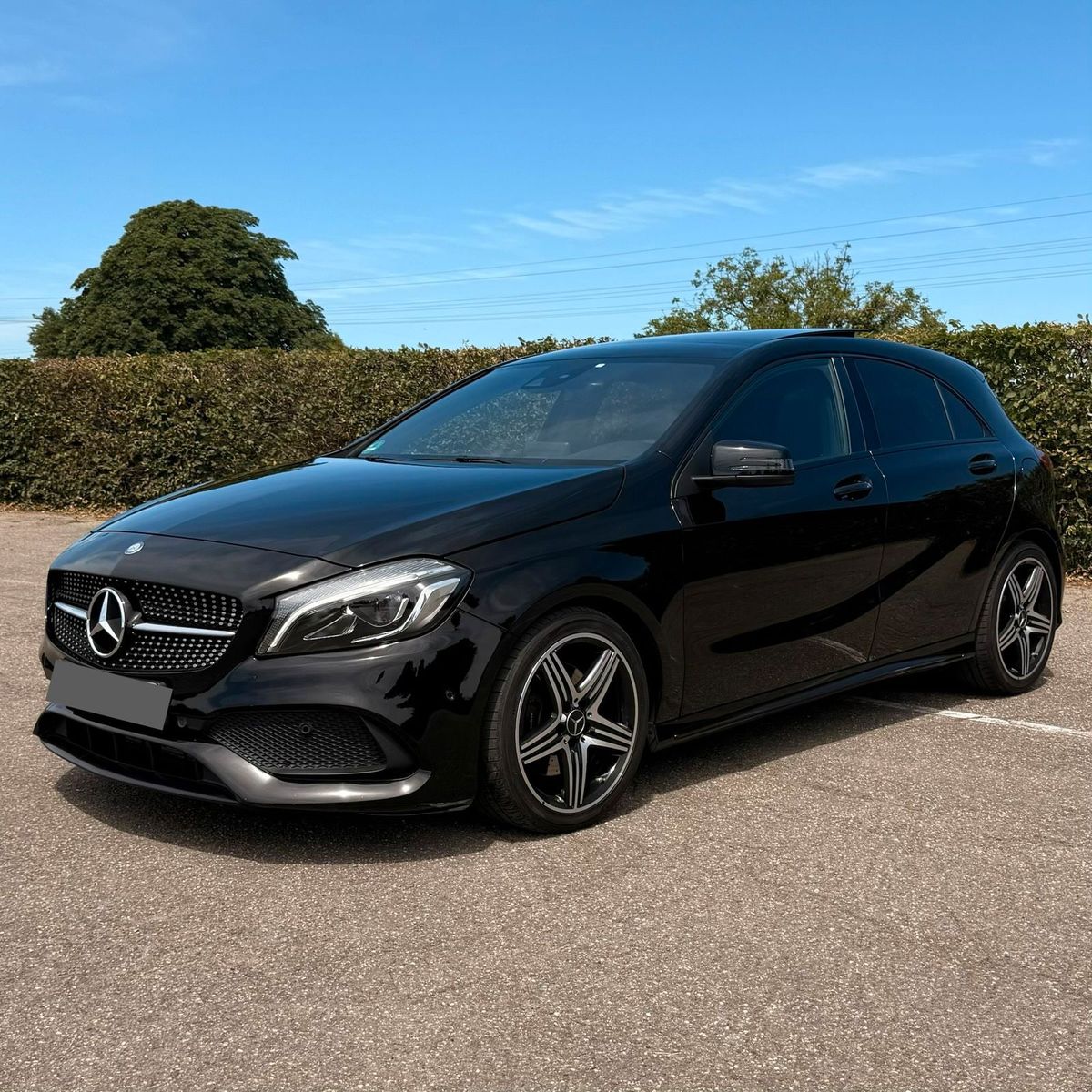MERCEDES-BENZ Mercedes A220d AMG Line LEDER PANO KAMERA ...