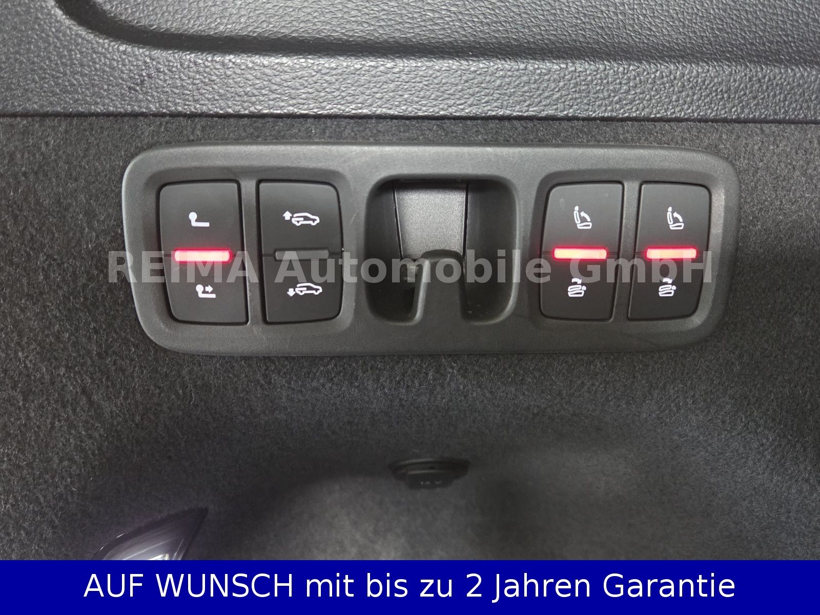 Fahrzeugabbildung Audi SQ7 4.0 TDI quattro, LED, AHK,7-Sitzer,ACC, Pano