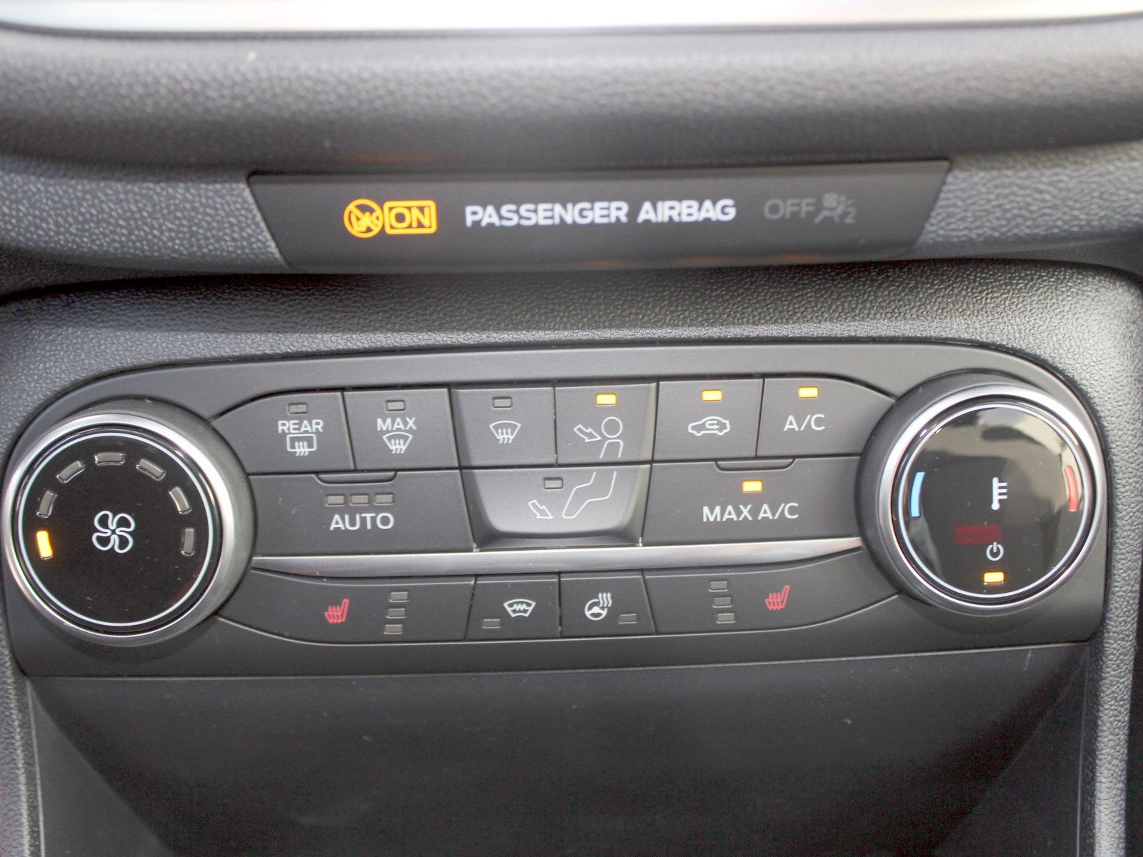 Fahrzeugabbildung Ford Fiesta ST-Line X 1,0 EcoBoost Hybrid