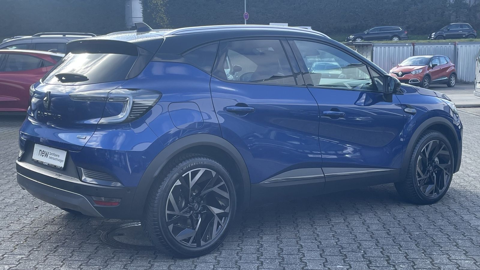 Fahrzeugabbildung Renault Captur Esprit Alpine E-TECH Fu