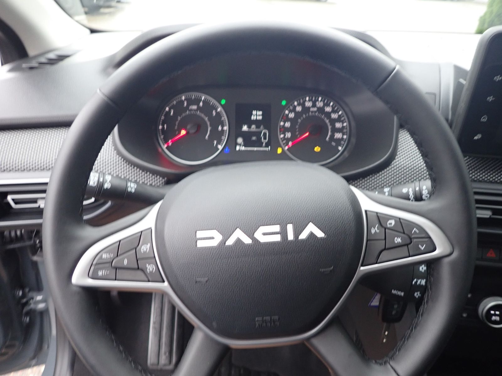 Fahrzeugabbildung Dacia Sandero Expression TCe 90