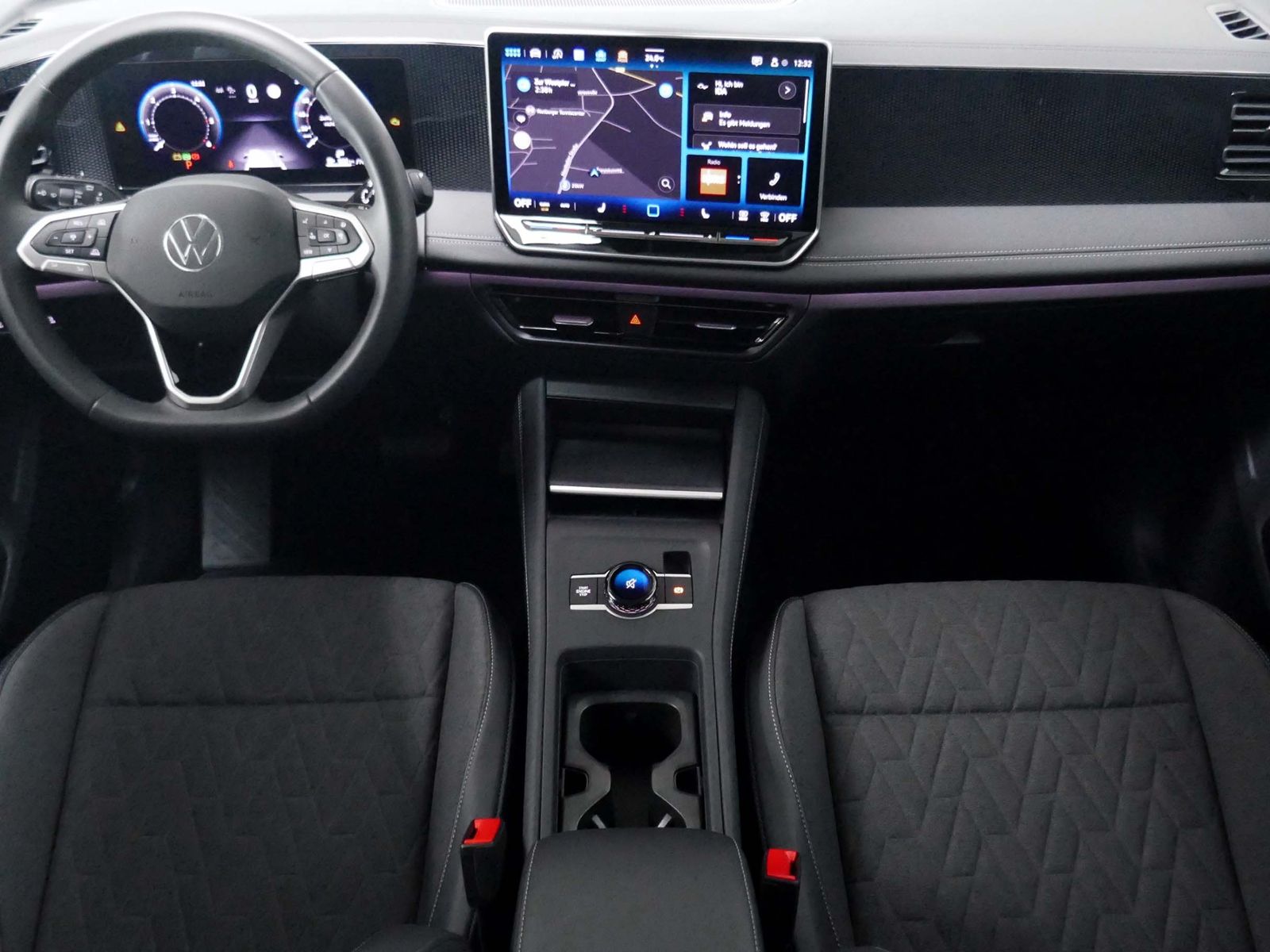 Fahrzeugabbildung Volkswagen Tiguan Life 2.0 TDI DSG | LED AHK RFK ACC