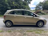 Mercedes-Benz B 200 - Sports Tourer - Mercedes-Benz mit Benzin-Antrieb: Beige