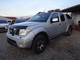 Nissan Navara 2.5 dCi Pickup Doppelkabine Premium 4X4 - Nissan Navara: Allradantrieb, 2.5