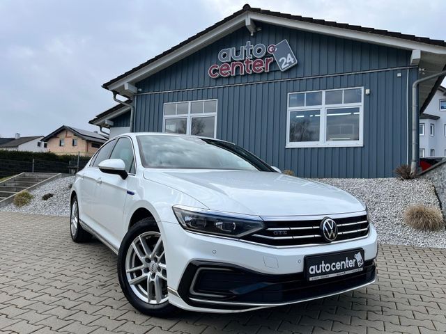 Volkswagen Passat Lim. GTE°HeadUp°Matrix°AHK°Navi°Massage°