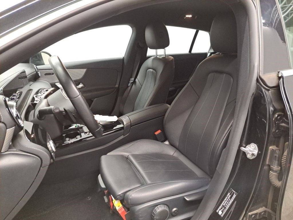 Fahrzeugabbildung Mercedes-Benz CLA 200 d  Shooting Brake LED/NAVI/LEDER/SHZ/CAM