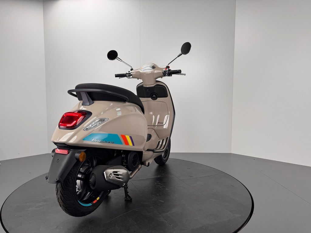 Fahrzeugabbildung Vespa PRIMAVERA 125 SPORT E5+ *NEUFAHRZEUG