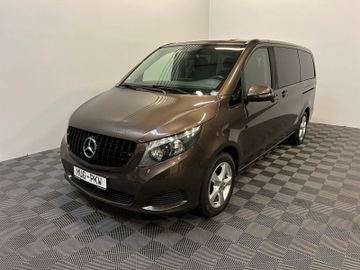 Mercedes V 220 - 1