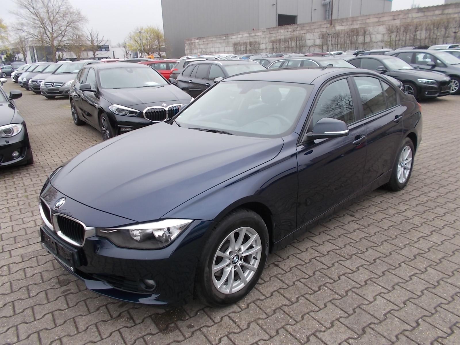 BMW 320 i, AHK Comfort Paket Klimaautom. 1. Hd. PDC