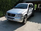 Mercedes-Benz ML 270 CDI - - gebrauchte Mercedes-Benz ML-Klasse aus dem Jahr 2001