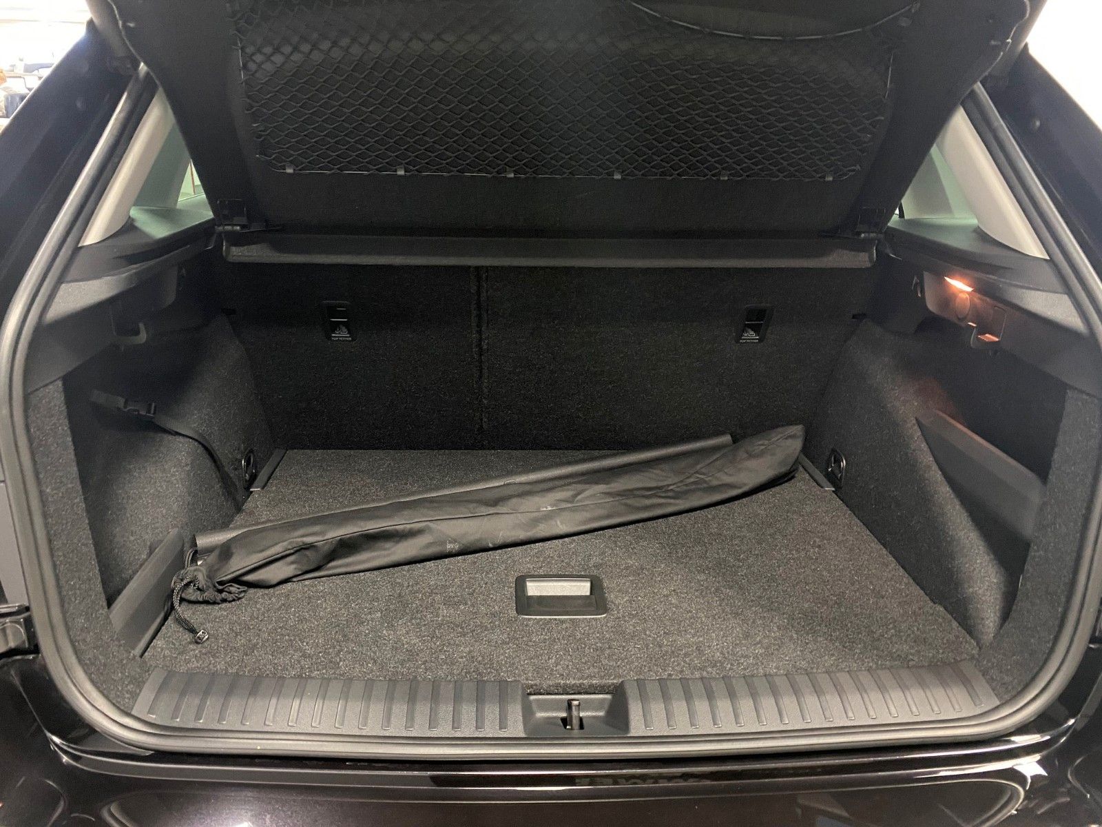 Fahrzeugabbildung SKODA Kamiq 1.5 TSI CLEVER+NAVI+Rück.KAMERA+ALLWETTER+