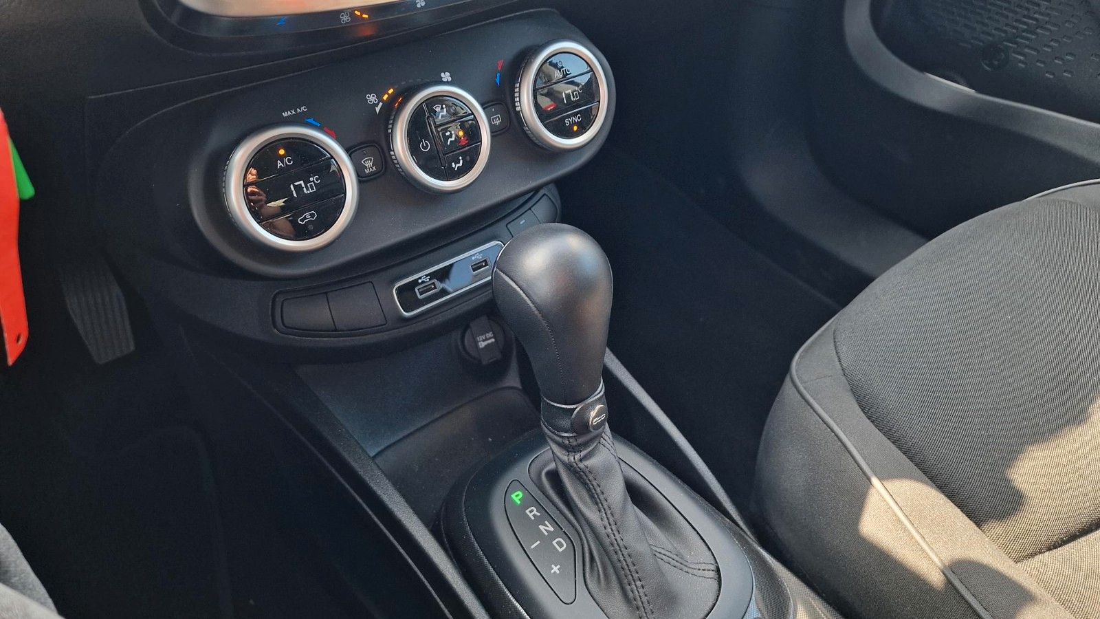Fahrzeugabbildung Fiat 500X Basis