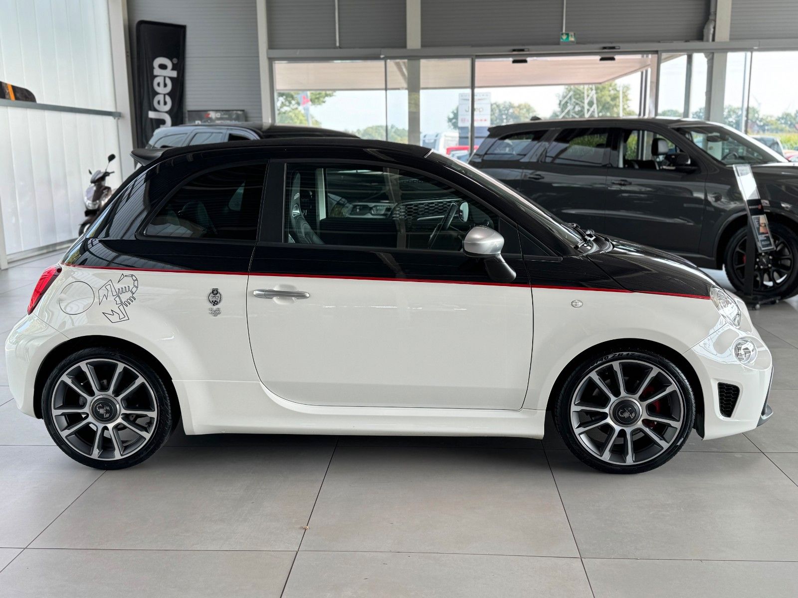 Fahrzeugabbildung Abarth 500 Cabrio 595 C Turismo 70th Anniversary