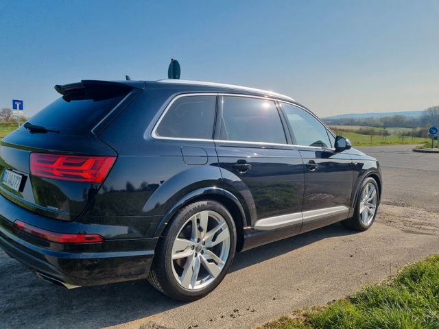 AUDI Q7 3.0 TFS S Line I Matrix-LED Bose AHK 