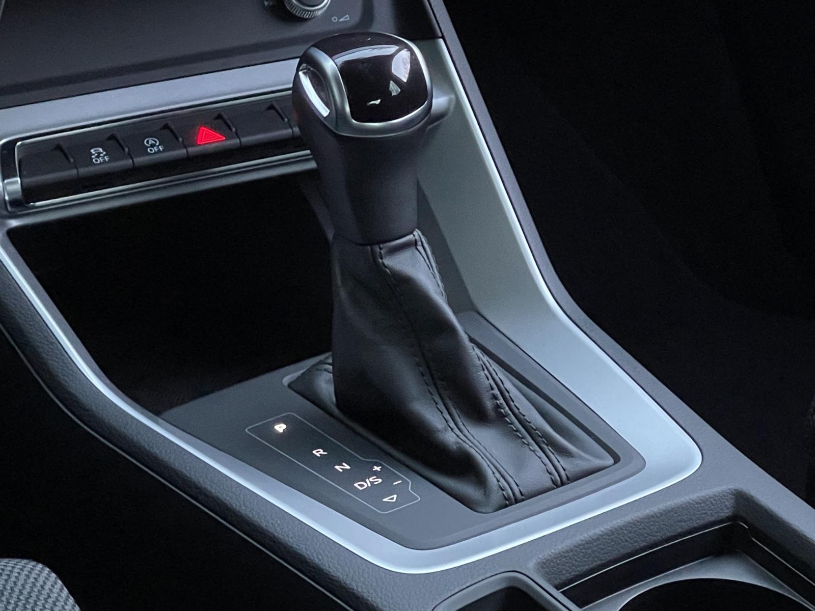 Audi Q3 35 2,0 TDI AUTOM. NAVI LED VIRTUAL GARANTIE, миниатюра 16