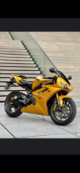 Triumph Daytona 675 - TRIUMPH DAYTONA 675