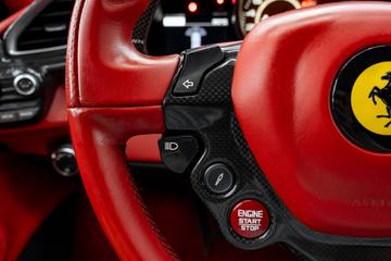 صورة مصغرة 31 لـ 2016 Ferrari 488 GTB