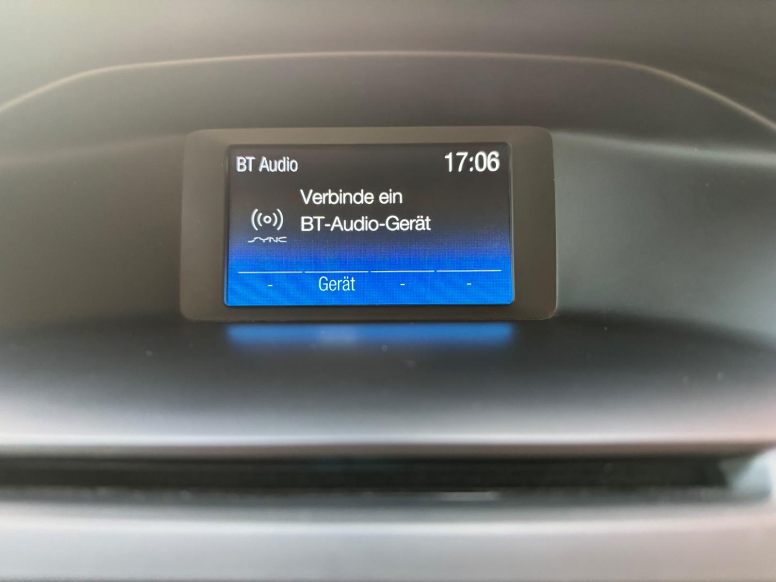 Ford Focus 2015 — photo 23