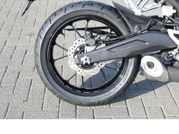 Honda CB125R