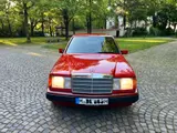 Mercedes-Benz 260 E | H-Kennz. | 5-Gang | 3. Hd. | Klima - Mercedes-Benz 260: 260e