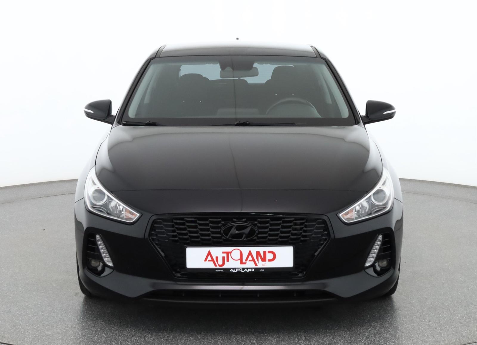 Hyundai i30 1.6 CRDi Aut. Navi Sitzheizung Kamera