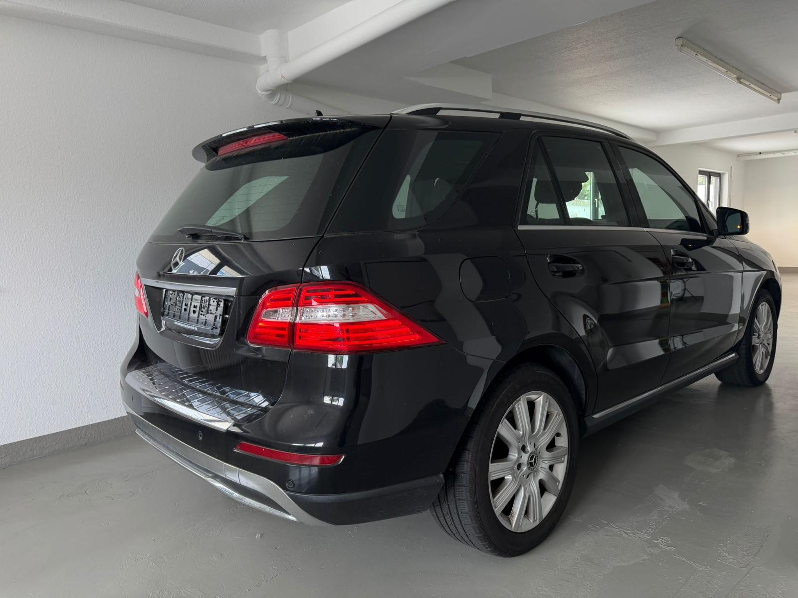 Mercedes-Benz ML 350 CDI BlueTec 4MATIC GSD Leder Navi STHZ