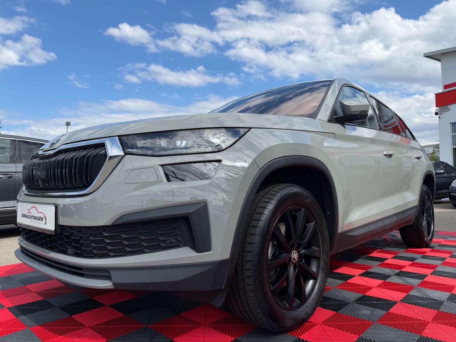 Skoda Kodiaq Ambition 2.0 TDI*Navi*AHK*ACC*