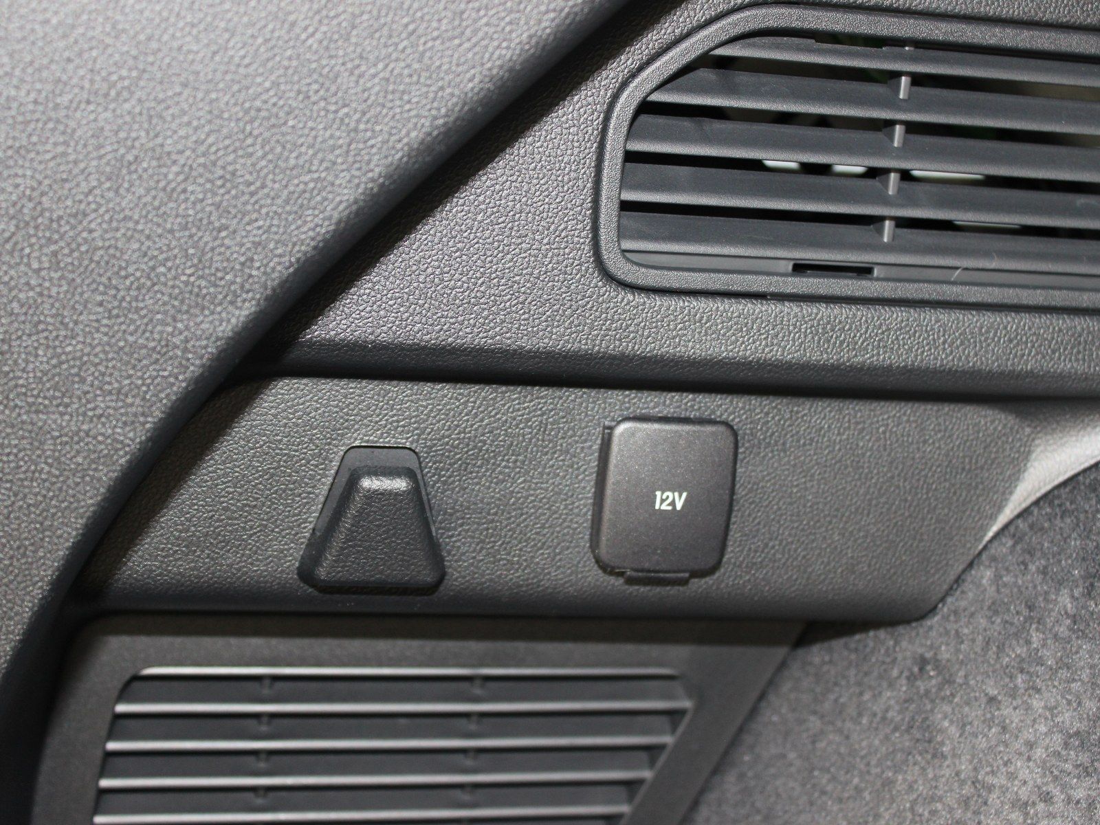 Fahrzeugabbildung Ford Kuga Plug-In Hybrid Cool & Connect