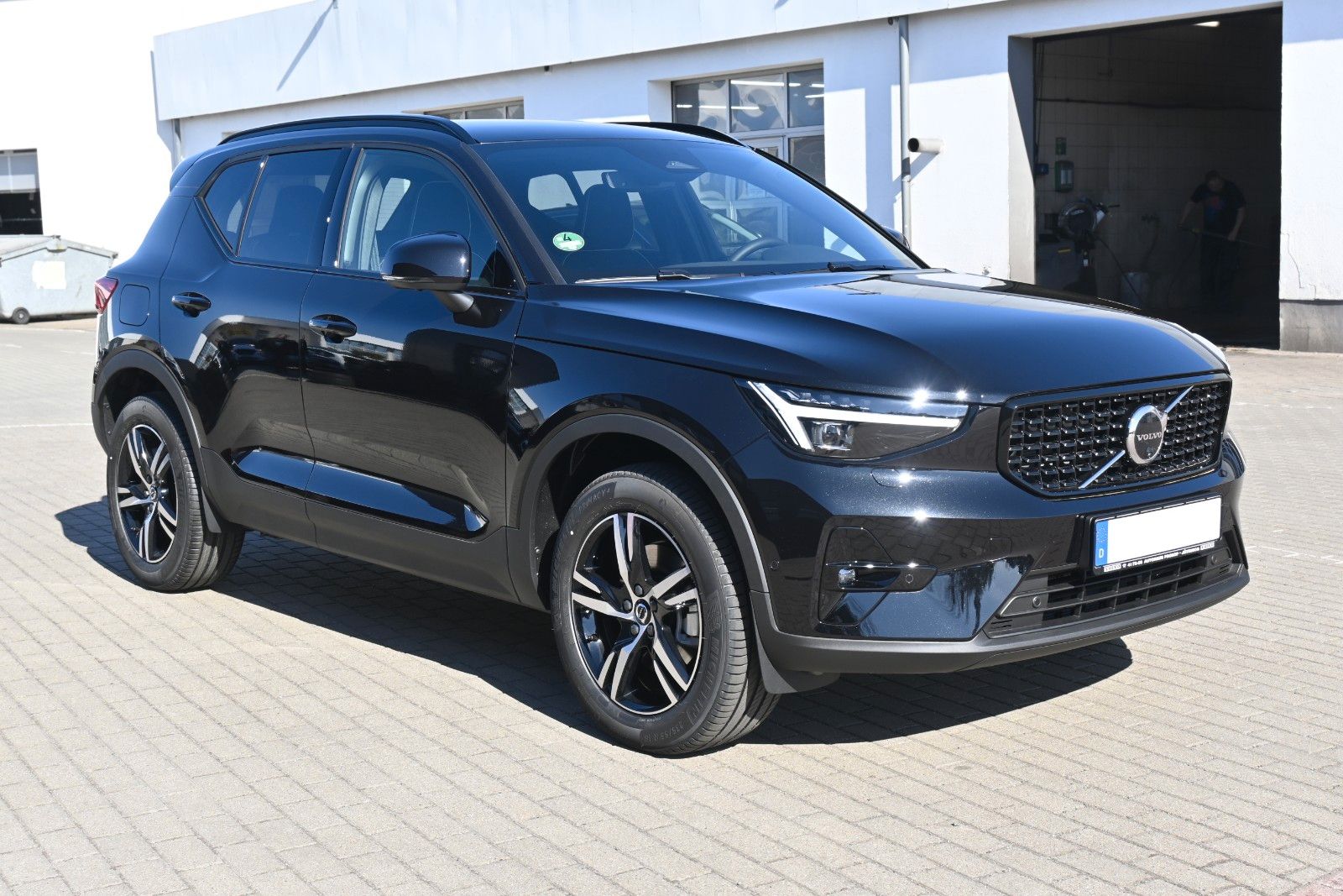 Fahrzeugabbildung Volvo XC40 B4 DKG Plus Dark*STDHZG*360*Pixel*ACC