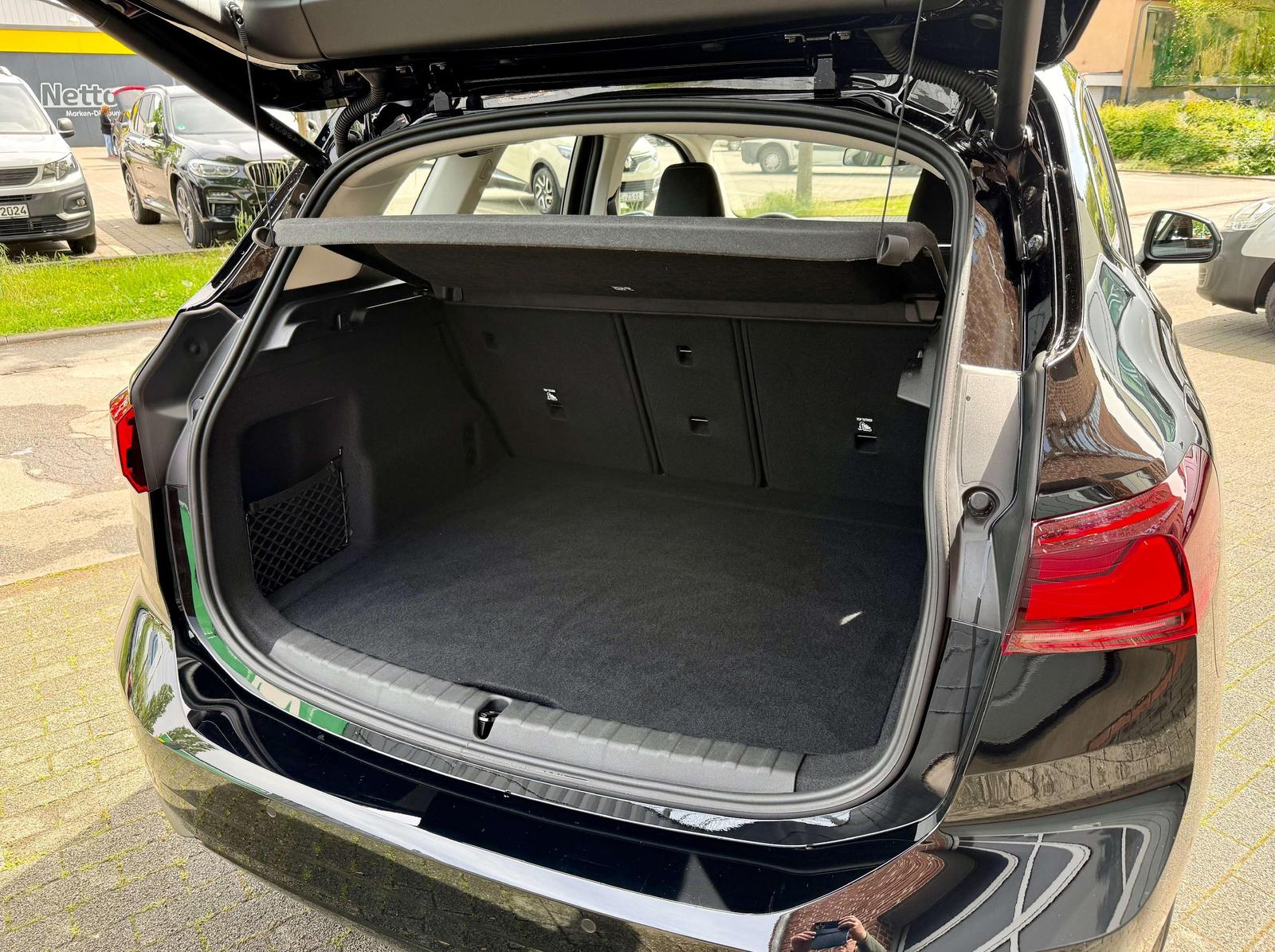BMW 216 i 10,TKm*2026 er*Automatik*Navi*CarPlay*Kame