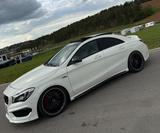 Mercedes-Benz CLA 45 AMG Performance Affalterbach Edition - Mercedes-Benz CLA 45 AMG: Limousine