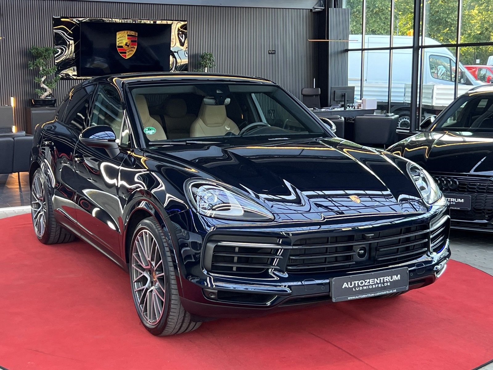 Porsche Cayenne Coupe E-Hybrid / CHRONO / ACC / PANO / L foto 7