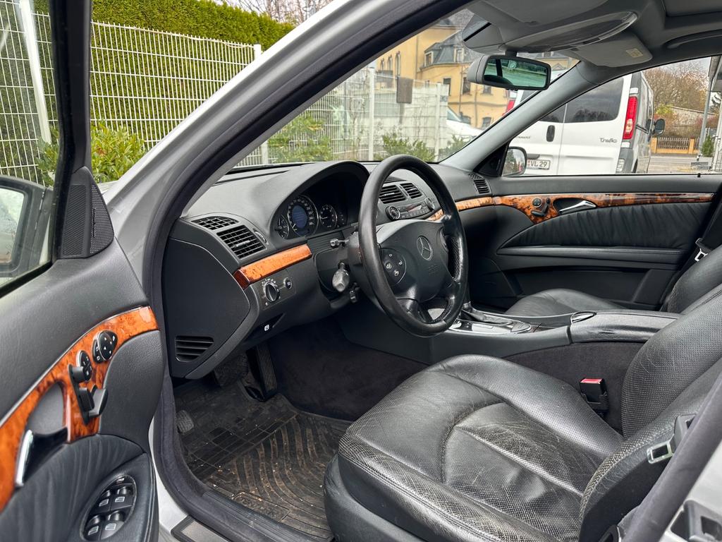 Mercedes-Benz E 320