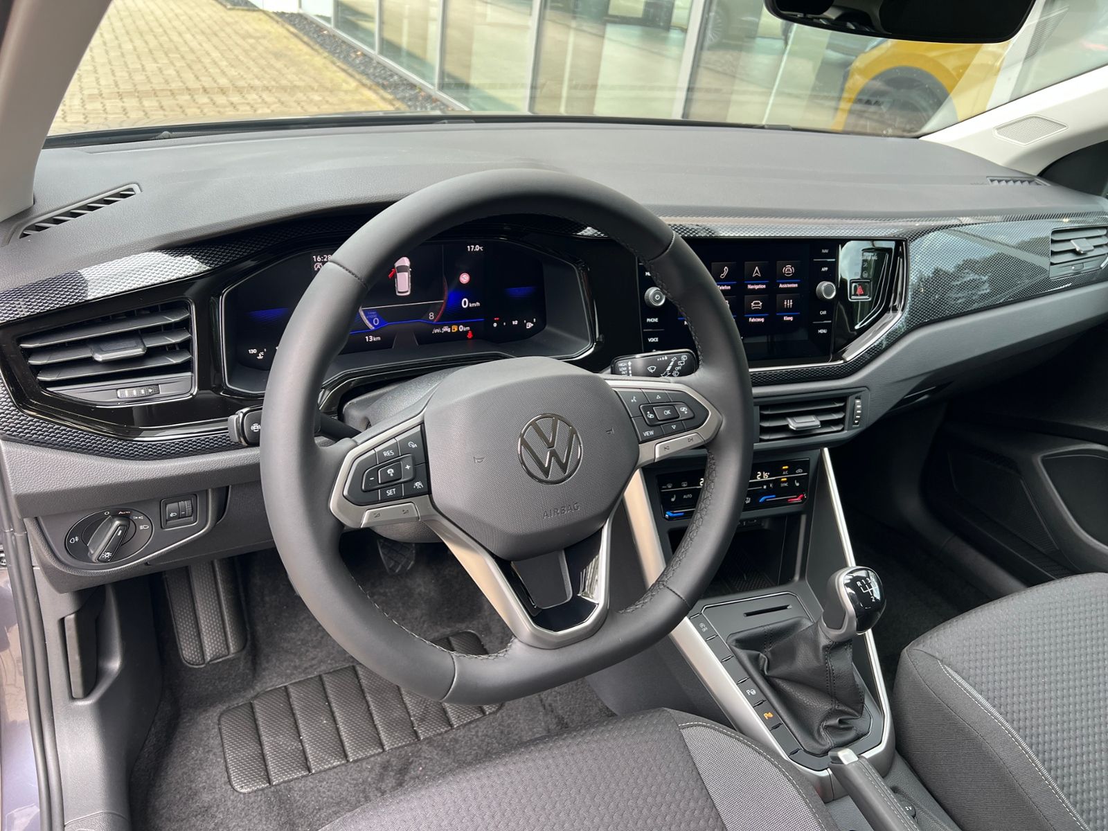 Fahrzeugabbildung Volkswagen Polo Life 1.0 TSI *LED,ACC,Ready2Discover,Kamera