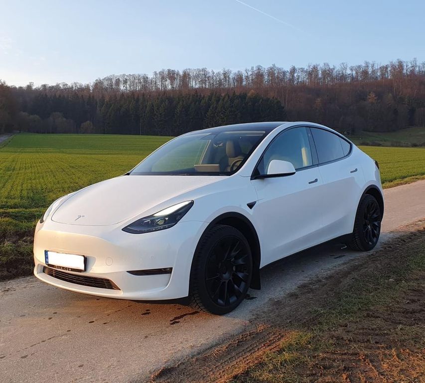 Image of Tesla Model Y